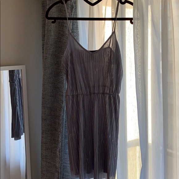 Silver flowy mini dress - Picture 1 of 4